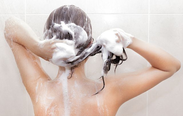 Waar moet je op letten bij het kiezen van een shampoo?